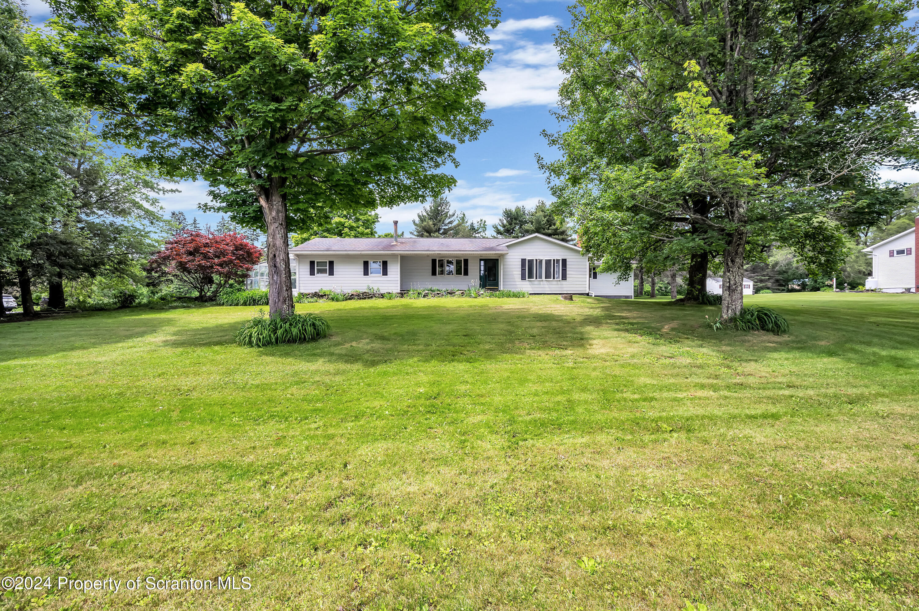 79 Mountain View Estates Road Montrose, PA 18801 - Photo 6 of 69 Gallery Image 6