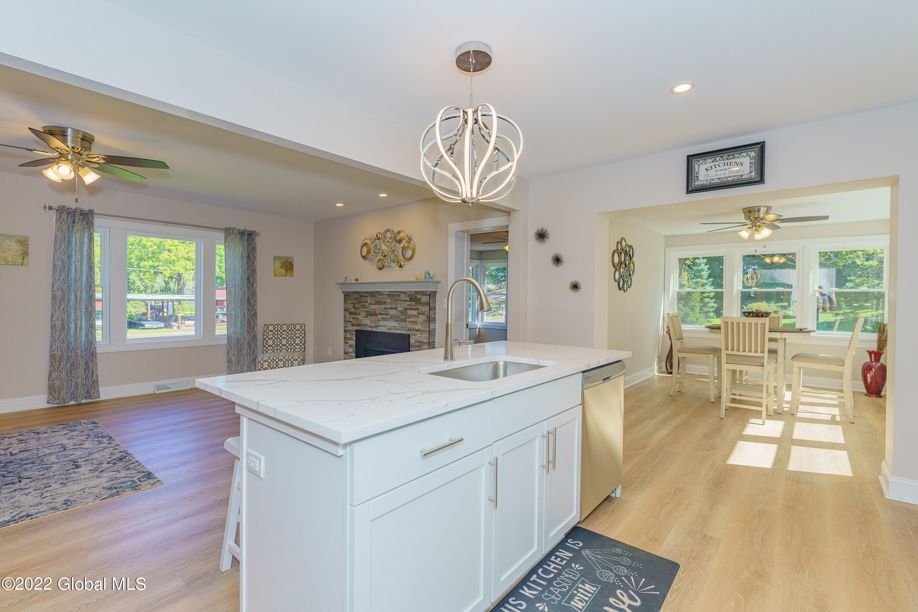 2966 Troy Schenectady Road Niskayuna, NY 12309 - Photo 15 of 41 2 Kitchen 4