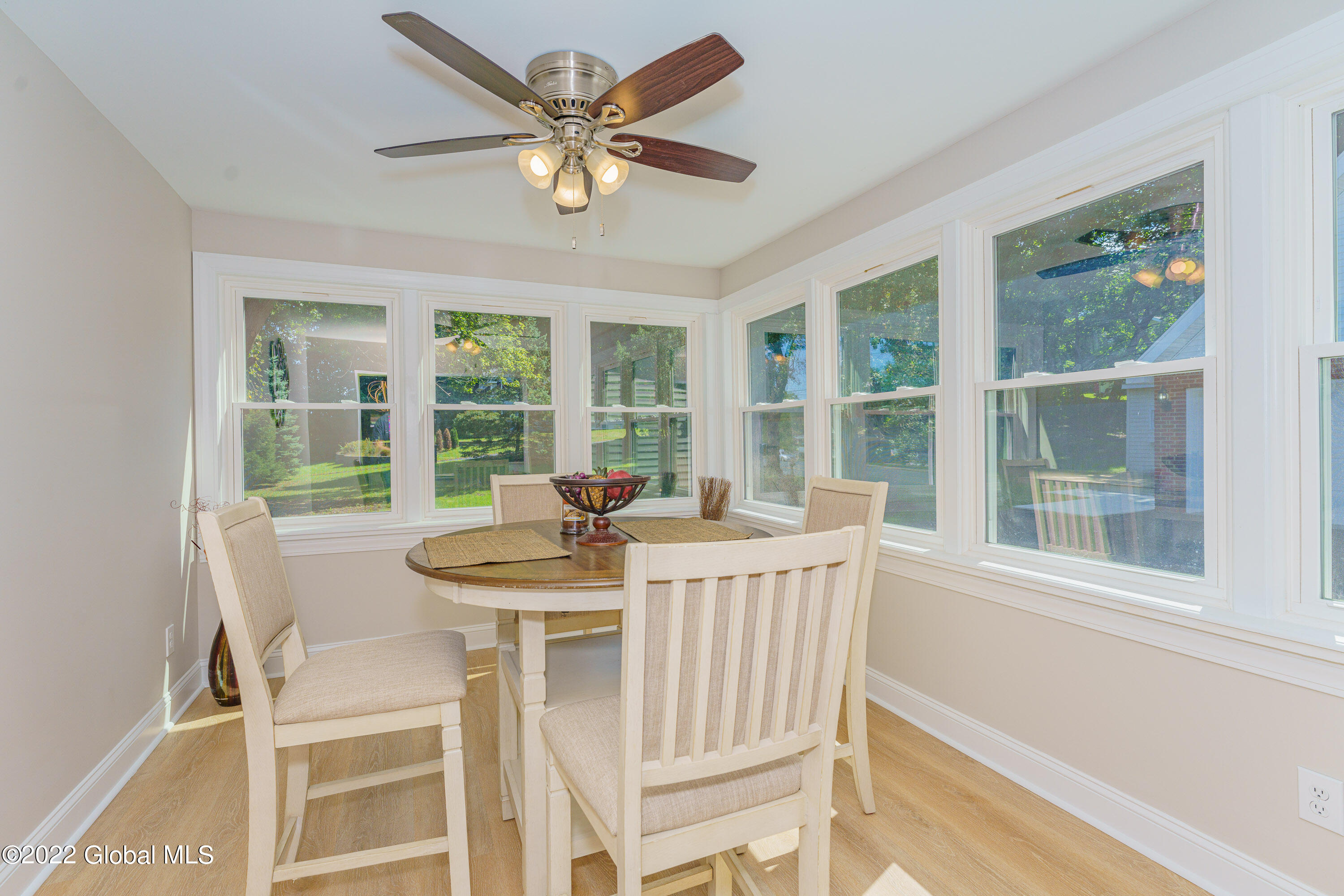 2966 Troy Schenectady Road Niskayuna, NY 12309 - Photo 16 of 41 3 Diningroom 1