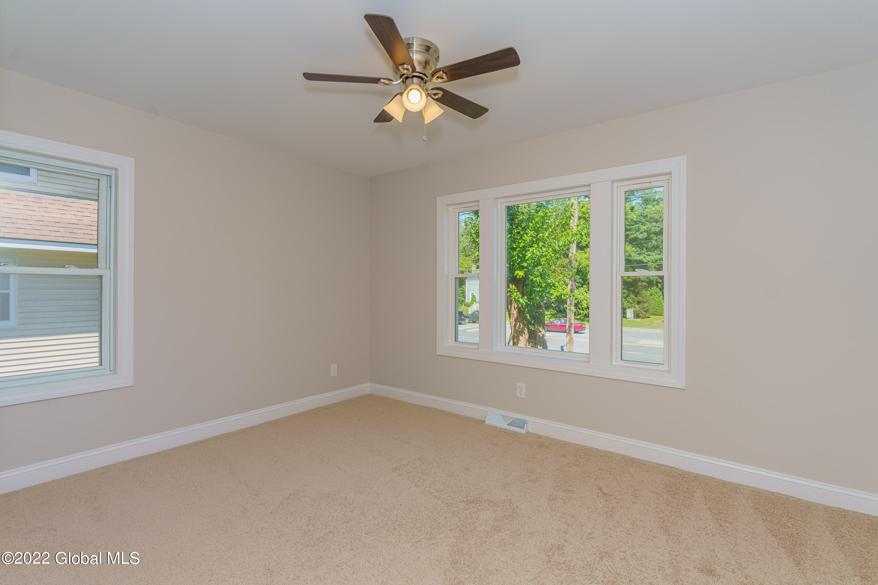 2966 Troy Schenectady Road Niskayuna, NY 12309 - Photo 19 of 41 4 Bedroom 1