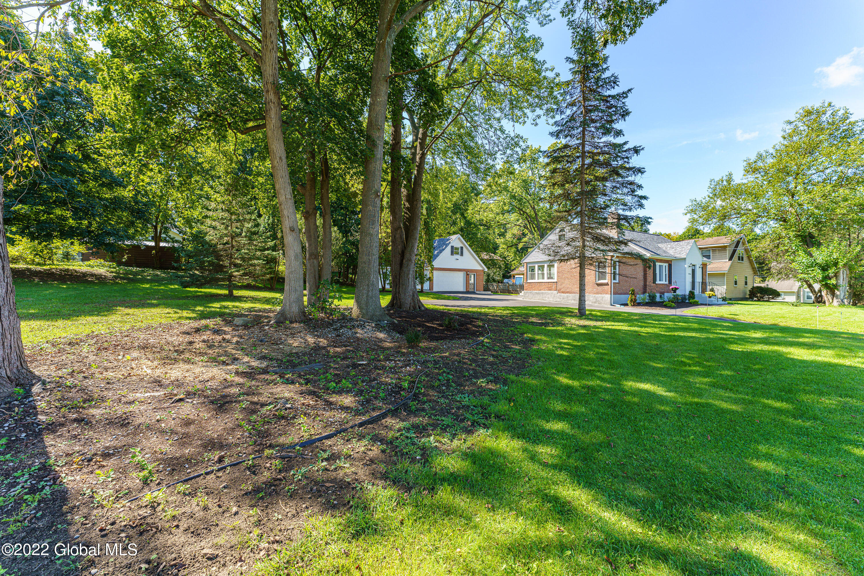 2966 Troy Schenectady Road Niskayuna, NY 12309 - Photo 31 of 41 Yard 2