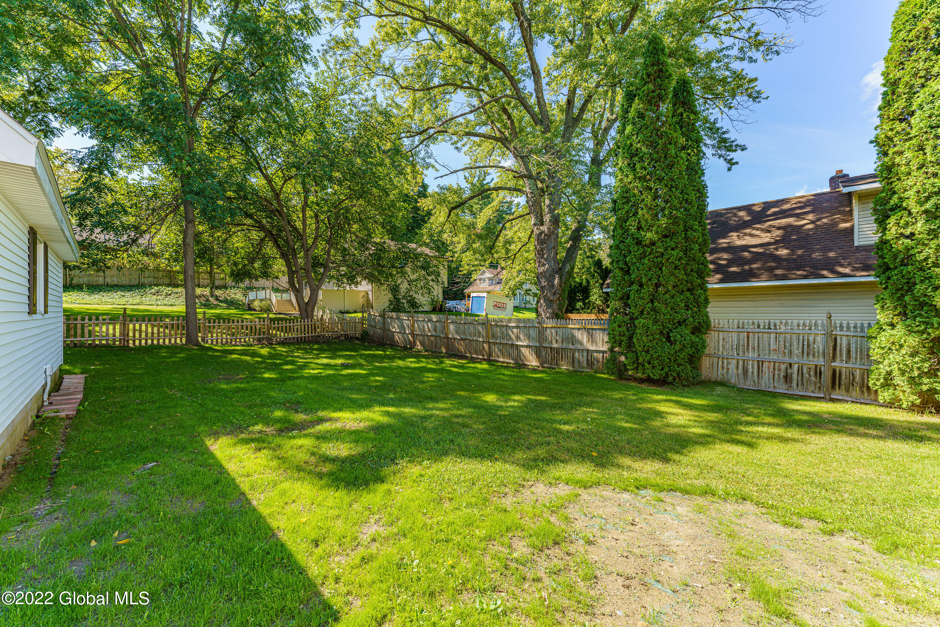 2966 Troy Schenectady Road Niskayuna, NY 12309 - Photo 37 of 41 Yard 8