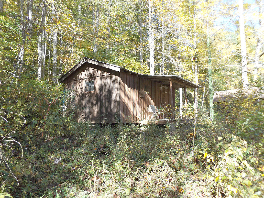 159 Dugger Branch Road Elizabethton, TN 37643 - Photo 3 of 35 DSCF7527777