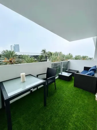 $3,450 | 100 Lincoln Road, Unit 445, Miami Beach, FL 33139