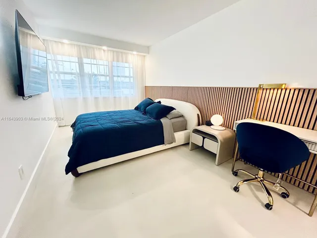 $3,450 | 100 Lincoln Road, Unit 445, Miami Beach, FL 33139