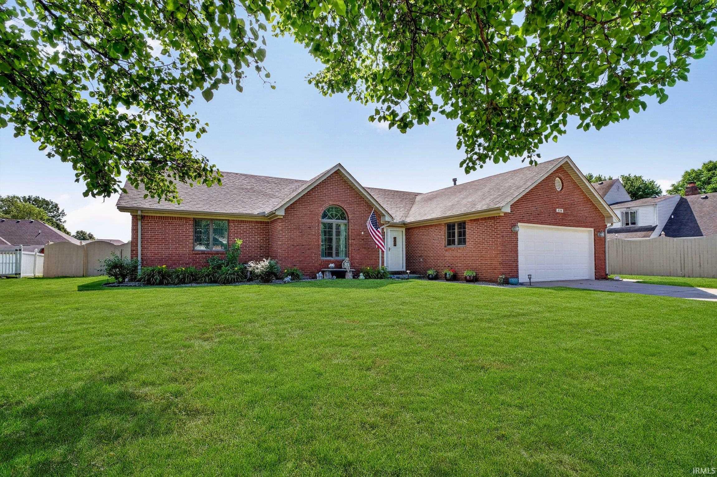 834 Deerfield Road Anderson, IN 46012 - Photo 2 of 23