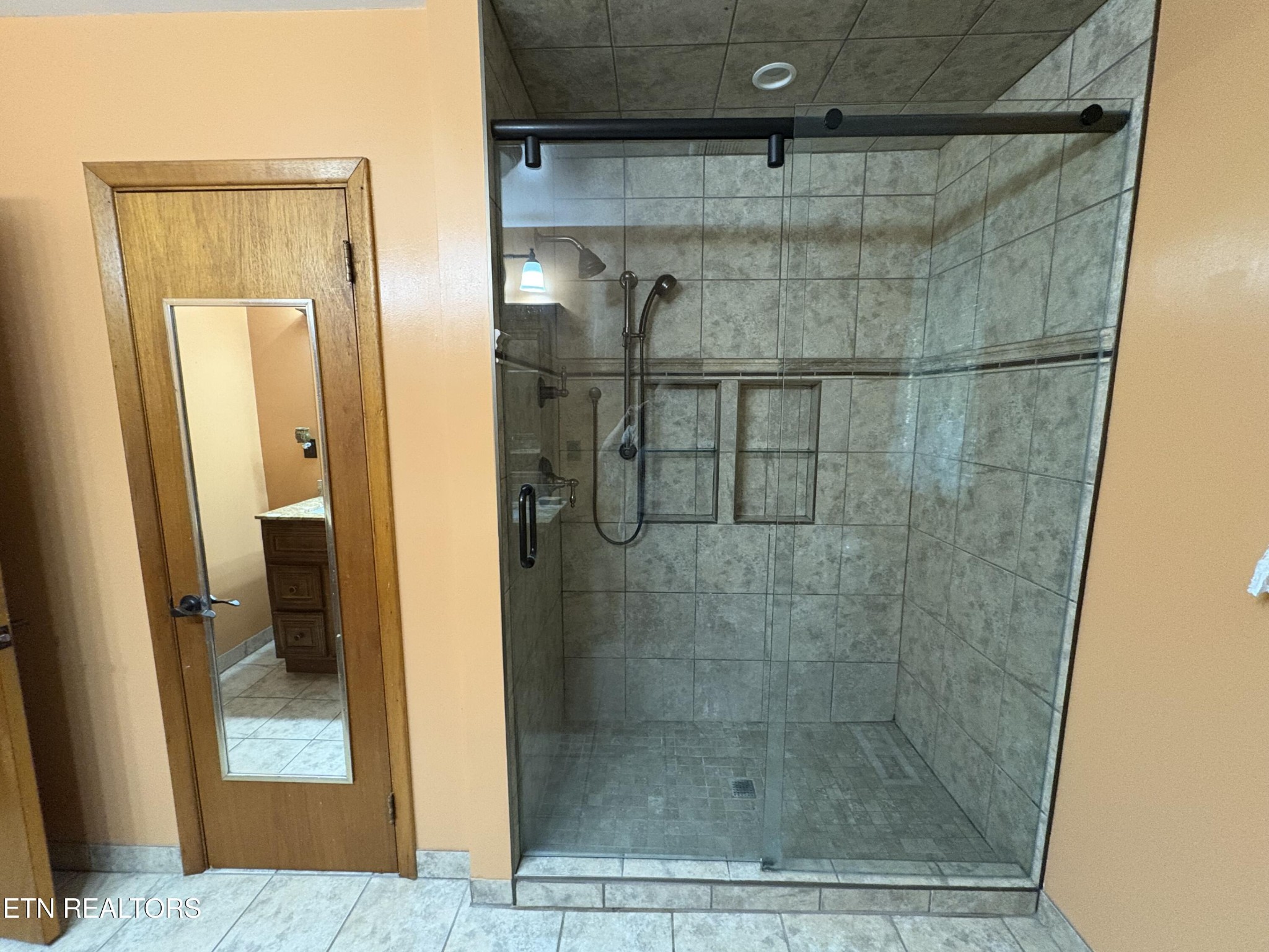 1907 Tazewell Pike Corryton, TN 37721 - Photo 21 of 42 a bathroom with a shower