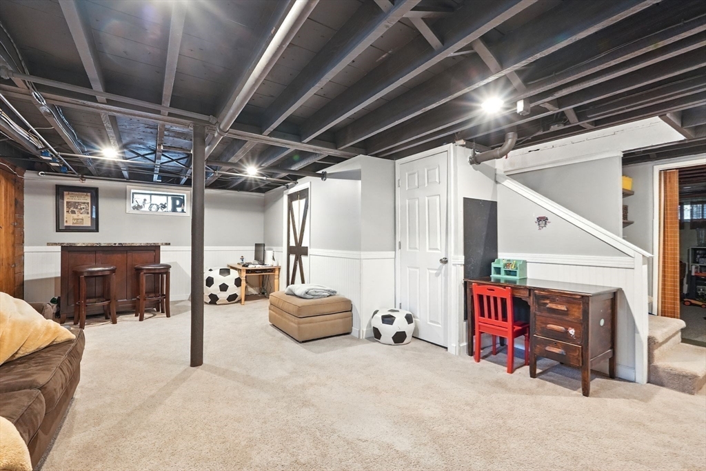 2393 Wilbraham Road Springfield, MA 01129 - Photo 23 of 32