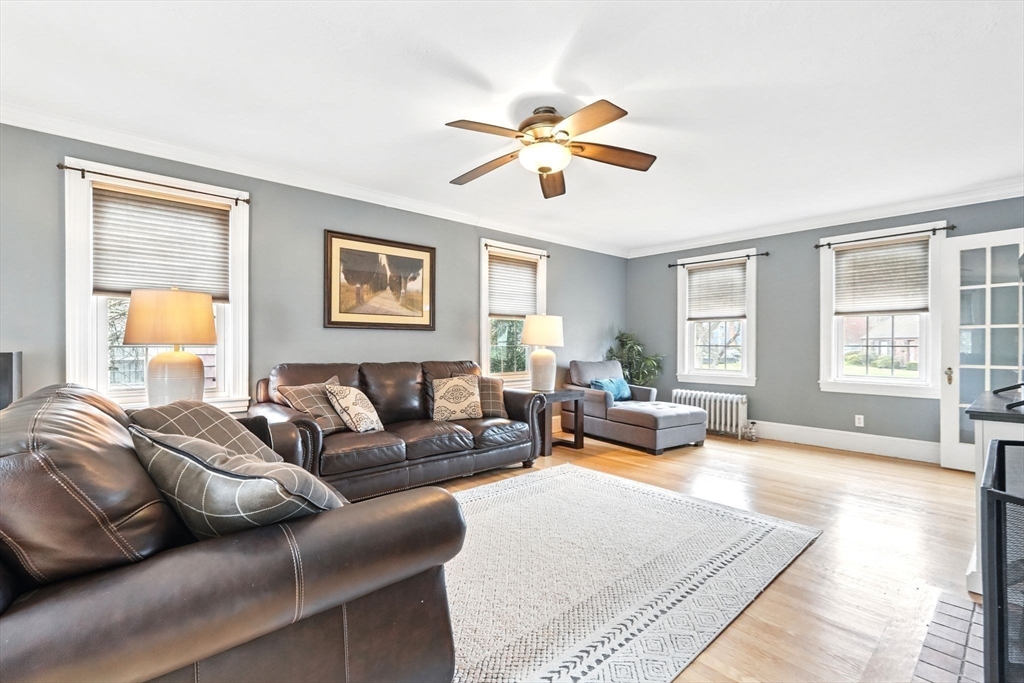 2393 Wilbraham Road Springfield, MA 01129 - Photo 8 of 32
