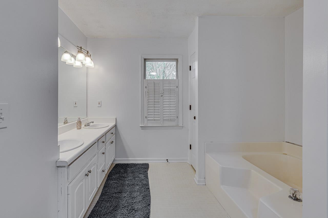 409 Cresthaven Drive Boiling Springs, SC 29316 - Photo 21 of 44