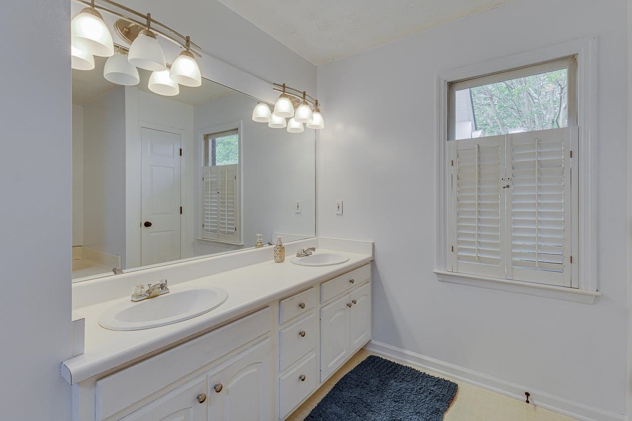 409 Cresthaven Drive Boiling Springs, SC 29316 - Photo 22 of 44