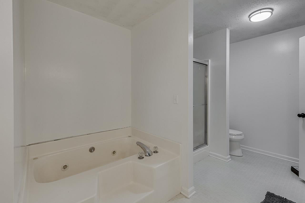 409 Cresthaven Drive Boiling Springs, SC 29316 - Photo 23 of 44