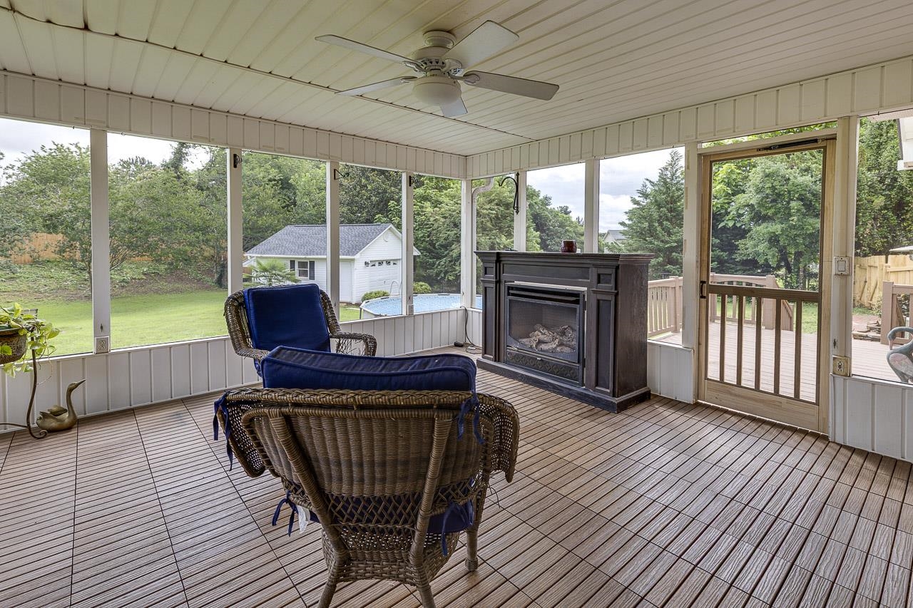 409 Cresthaven Drive Boiling Springs, SC 29316 - Photo 31 of 44