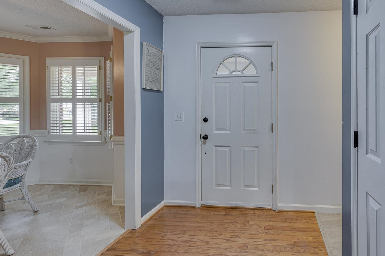 409 Cresthaven Drive Boiling Springs, SC 29316 - Photo 5 of 44