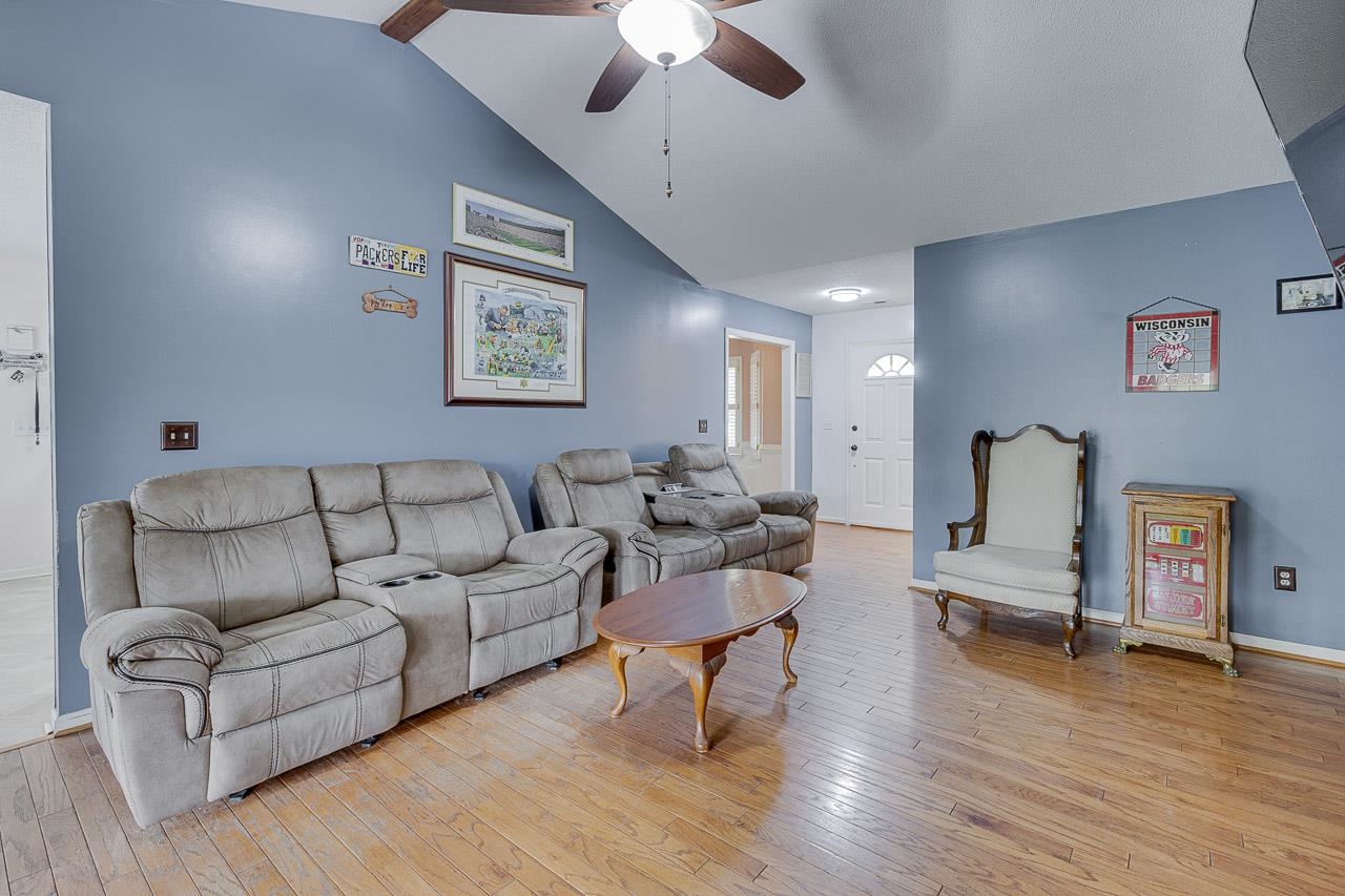 409 Cresthaven Drive Boiling Springs, SC 29316 - Photo 9 of 44