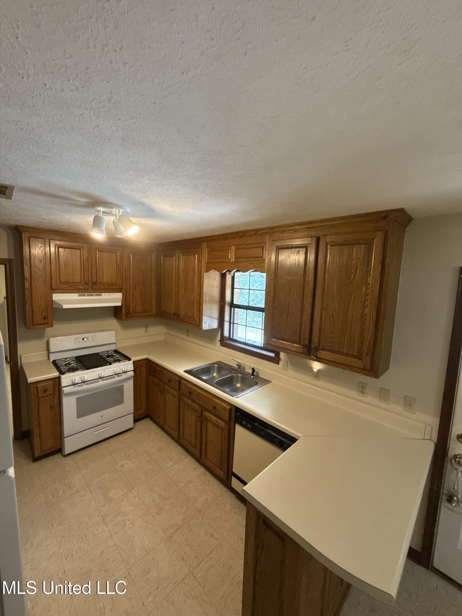 12 Minerva Road Kilmichael, MS 39747 - Photo 6 of 49 24F7FAAB-6B37-42CD-94F5-6907959BF17C