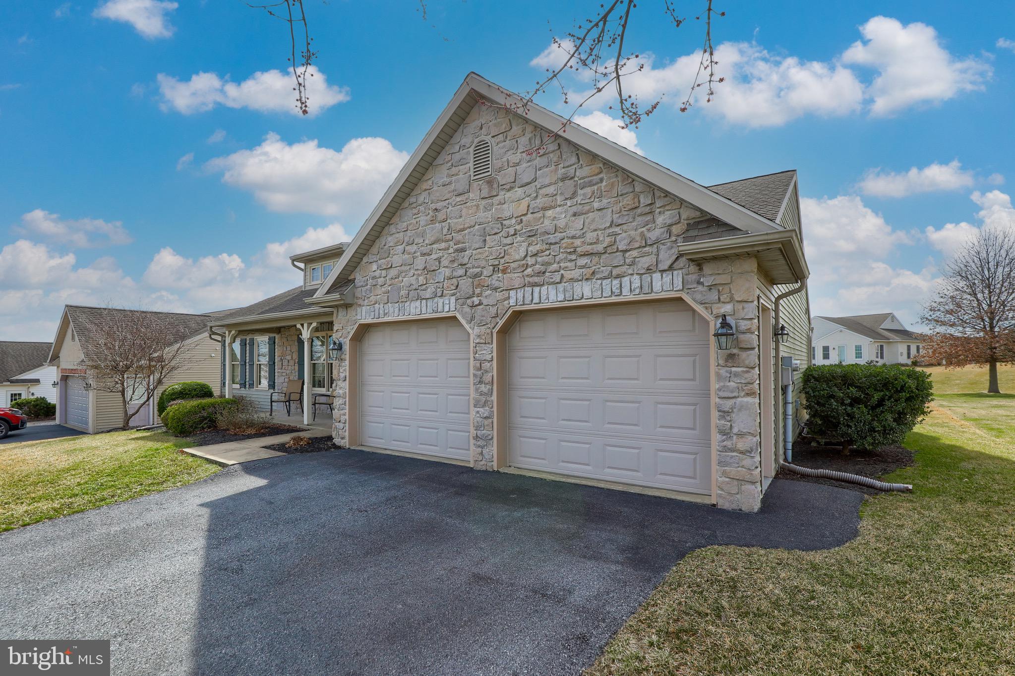 781 Heather Ridge Manheim, PA 17545 - Photo 5 of 50