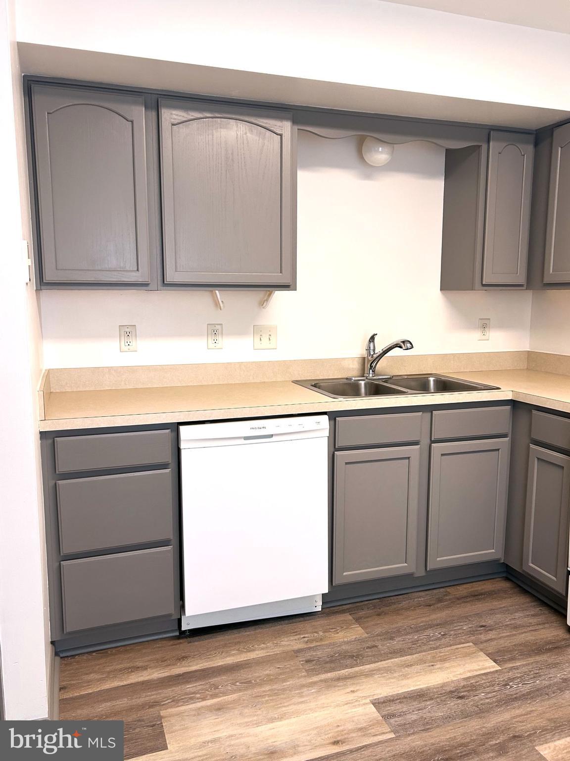 426 Ridgefield Avenue Stephens City, VA 22655 - Photo 9 of 22 a kitchen with a sink cabinets and appliances