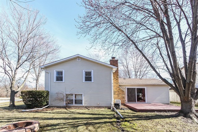 1172 North Old Bridge Road Palatine, IL 60067 - Photo 22 of 27 a view of a house with a yard