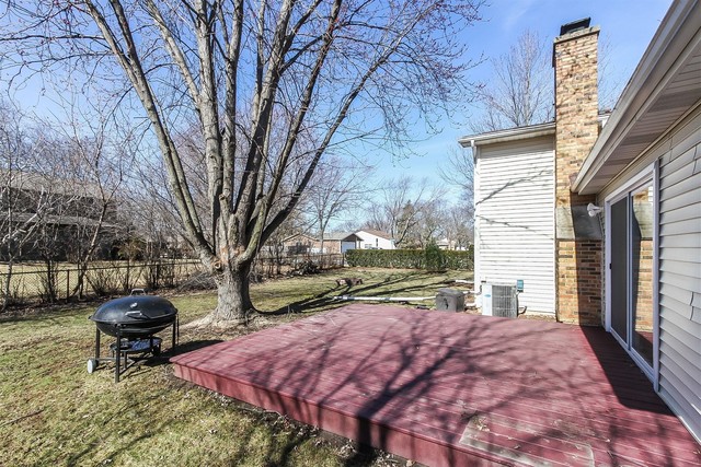 1172 North Old Bridge Road Palatine, IL 60067 - Photo 23 of 27 a view of outdoor space yard and patio