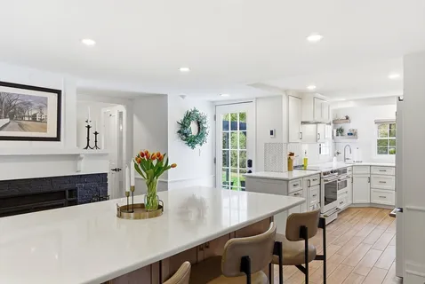 $1,548,000 | 5 Great Road, Bedford, MA 01730