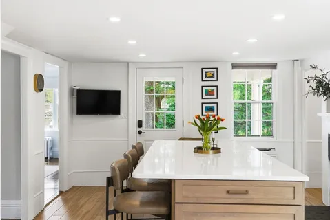 $1,548,000 | 5 Great Road, Bedford, MA 01730