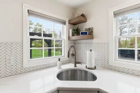 $1,548,000 | 5 Great Road, Bedford, MA 01730