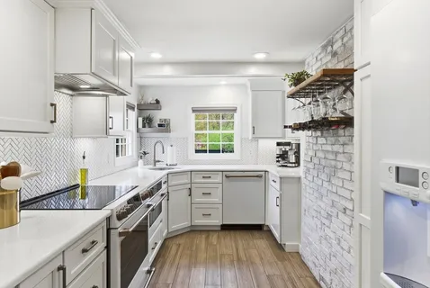 $1,548,000 | 5 Great Road, Bedford, MA 01730
