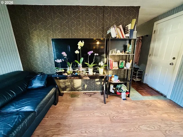 $106,868 | 26801 Northeast 9th Street, Unit 46, Camas, WA 98607