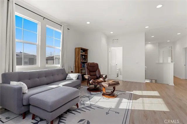 $859,000 | 2983 South Halton Paseo, Ontario, CA 91761