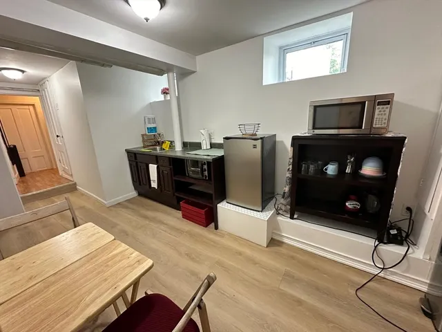 $1,500 | 14 Ashfield Street, Unit B, Boston, MA 02131