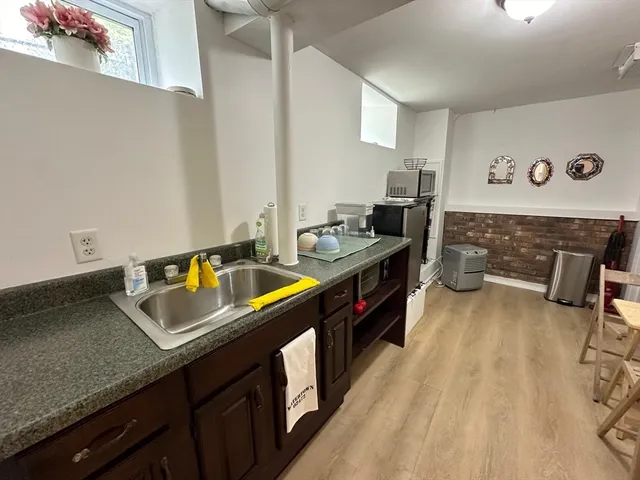 $1,500 | 14 Ashfield Street, Unit B, Boston, MA 02131