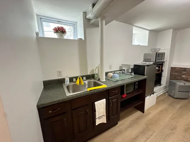 $1,500 | 14 Ashfield Street, Unit B, Boston, MA 02131