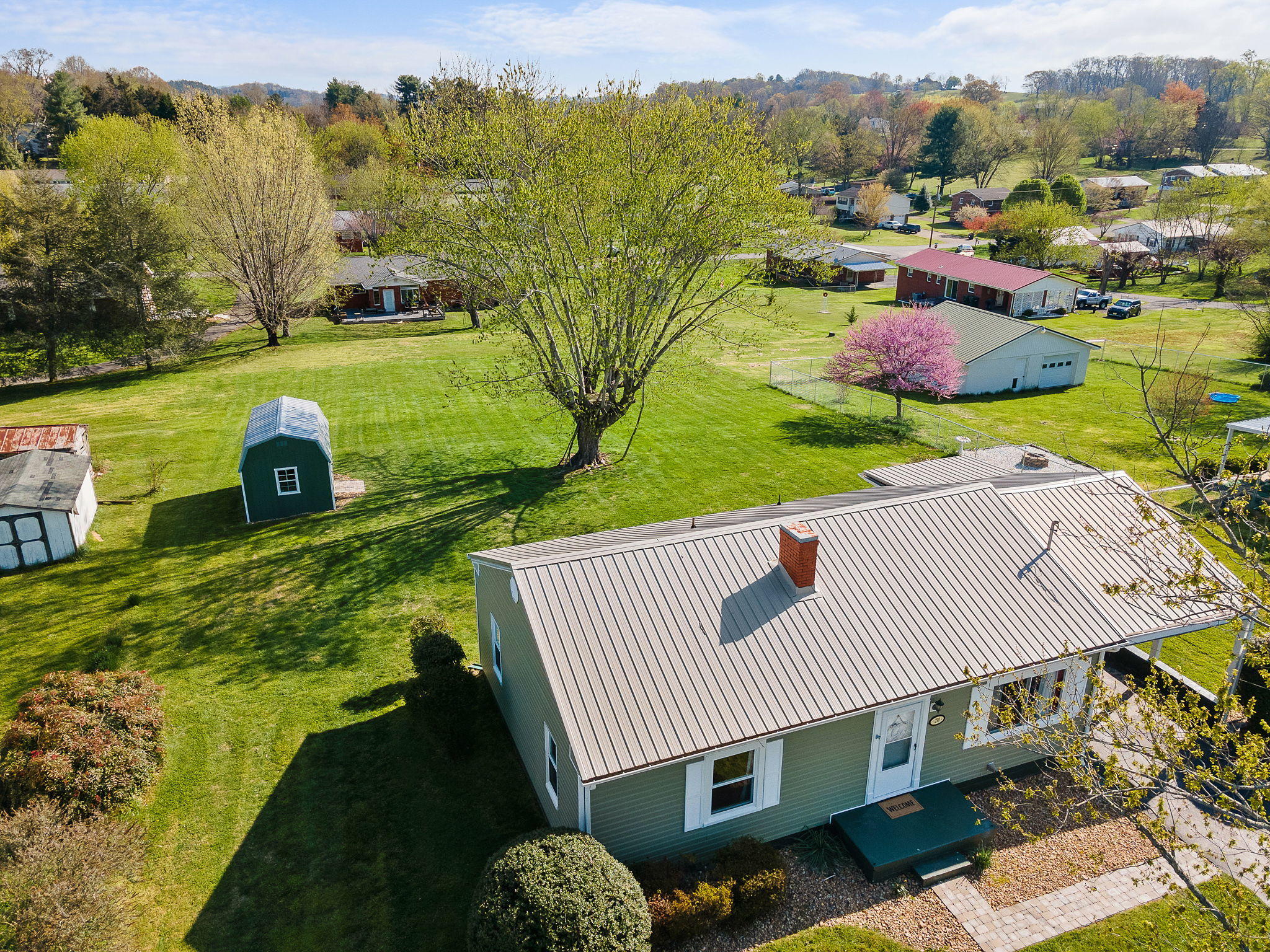 210 Reed Avenue Greeneville, TN 37743 - Photo 3 of 26 3-web-or-mls-Reed Ave 3