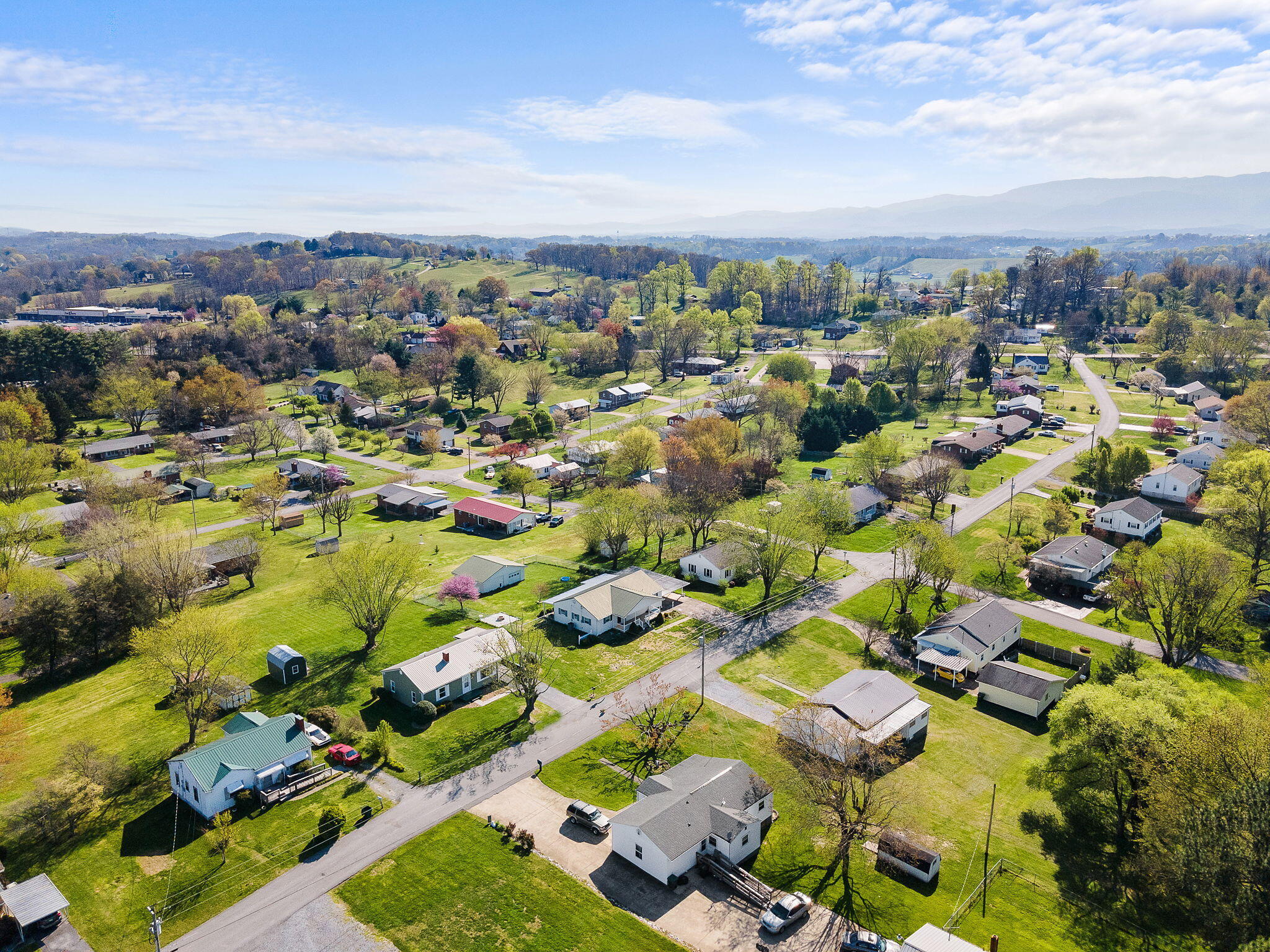 210 Reed Avenue Greeneville, TN 37743 - Photo 7 of 26 7-web-or-mls-Reed Ave 7