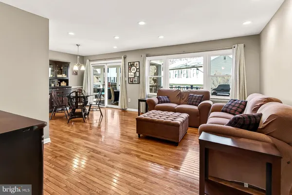 $810,000 | 8010 Rockwood Court, Springfield, VA 22153