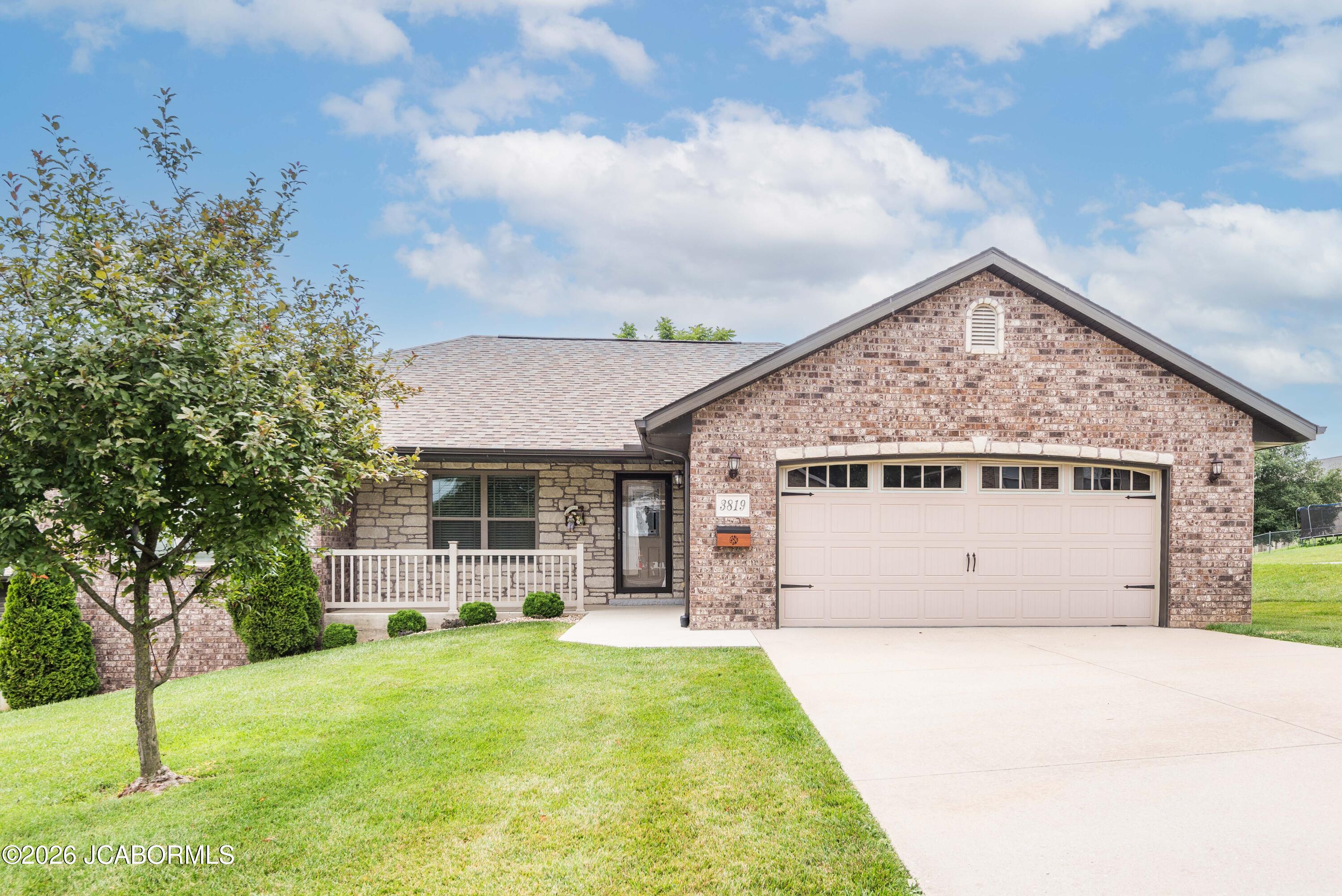 3819 Riley Court Jefferson City, MO 65109 - Photo 3 of 3