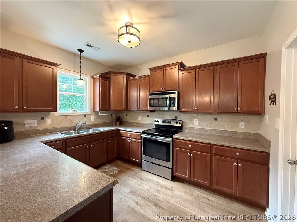 239 Boswell Street Raeford, NC 28376 - Photo 6 of 37