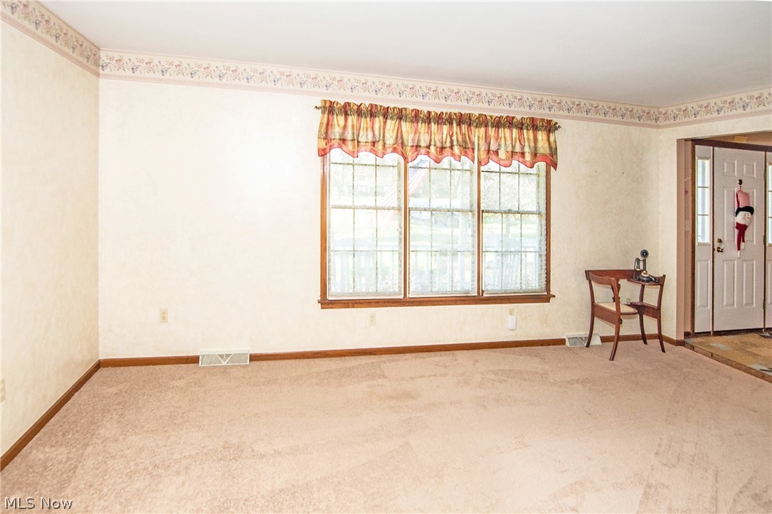 9834 New Buffalo Road Canfield, OH 44406 - Photo 5 of 32 Gallery Image 5