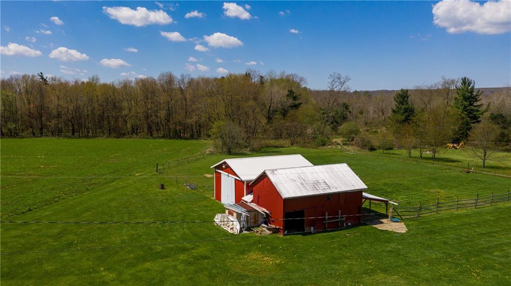330 Groover Road Greenville, PA 16125 - Photo 3 of 25 BARN AND FENCE FOR CRITTERS