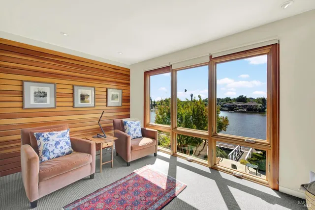 $925,000 | 927 Marina Drive, Napa, CA 94559