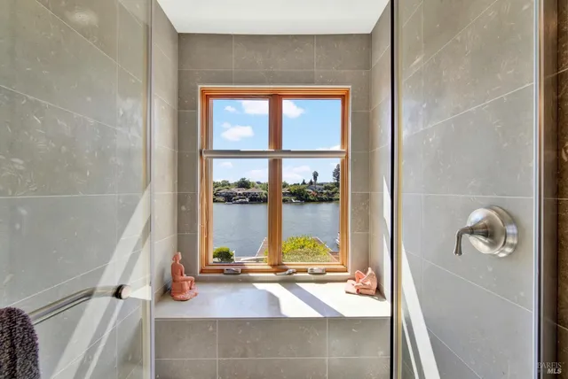 $925,000 | 927 Marina Drive, Napa, CA 94559