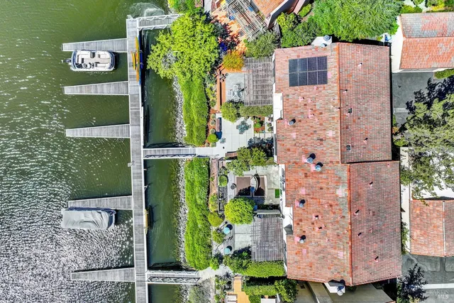 $925,000 | 927 Marina Drive, Napa, CA 94559