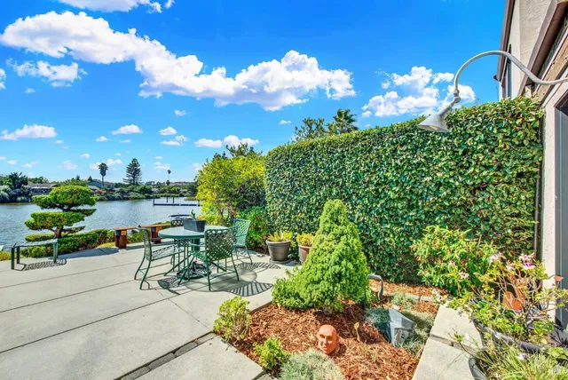 $925,000 | 927 Marina Drive, Napa, CA 94559