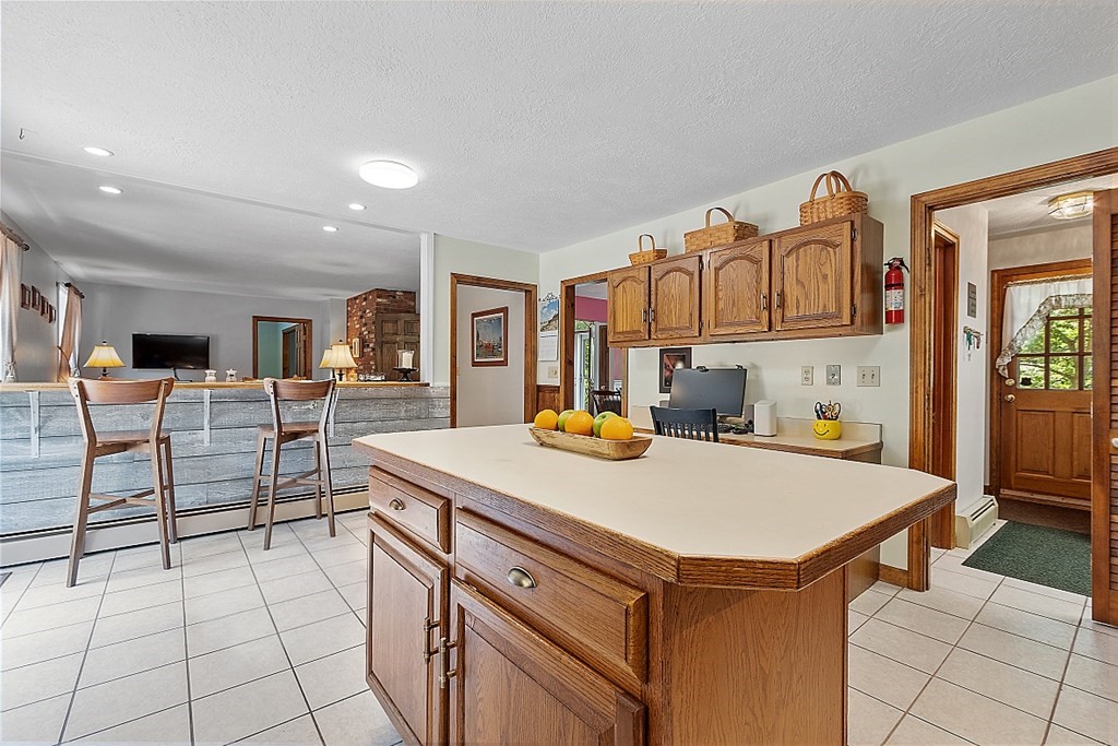 61 Colony Road Westminster, MA 01473 - Photo 13 of 42