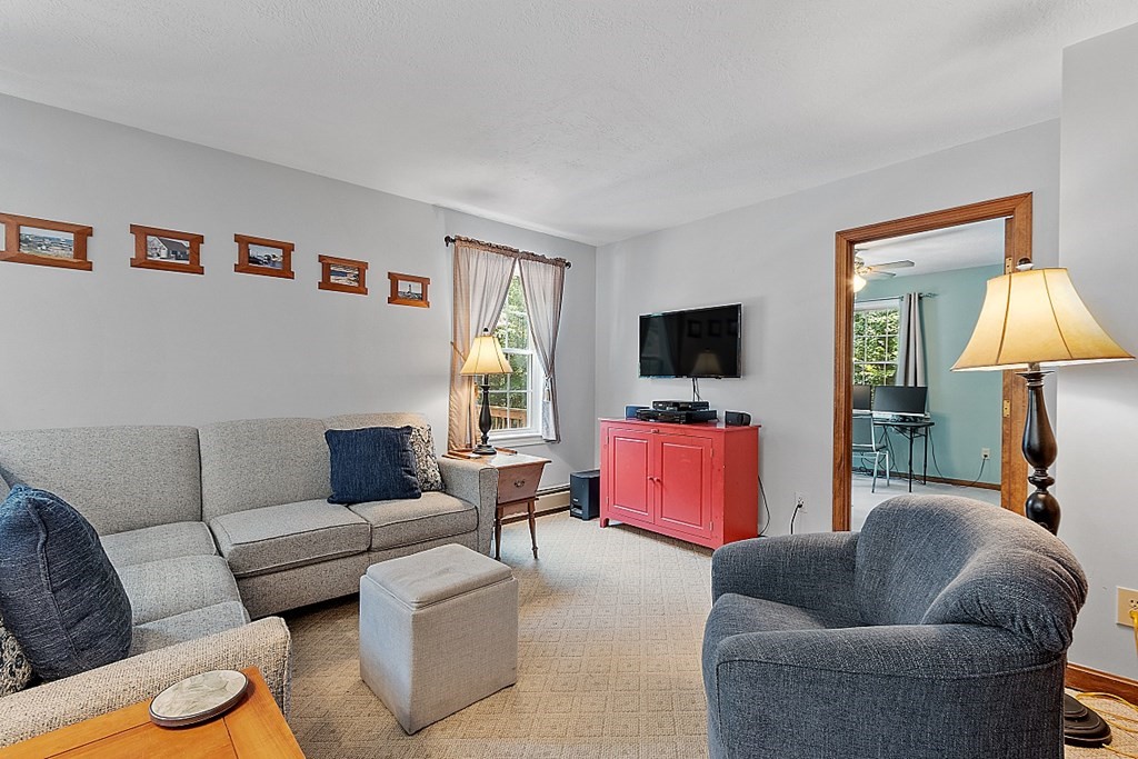 61 Colony Road Westminster, MA 01473 - Photo 17 of 42