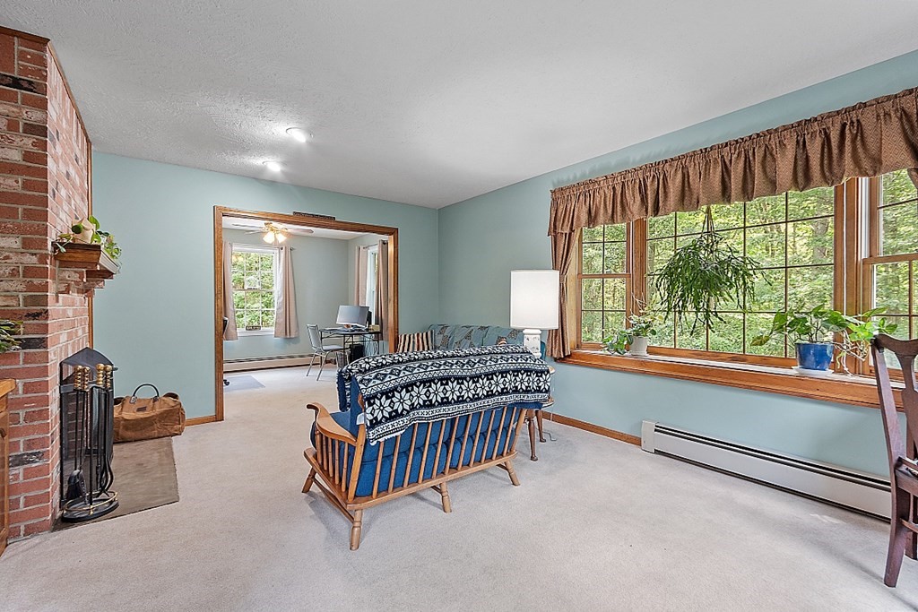 61 Colony Road Westminster, MA 01473 - Photo 23 of 42