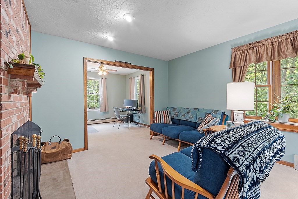 61 Colony Road Westminster, MA 01473 - Photo 26 of 42