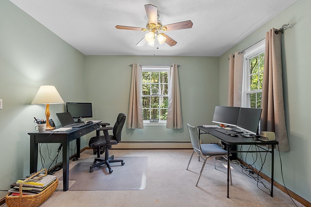 61 Colony Road Westminster, MA 01473 - Photo 28 of 42