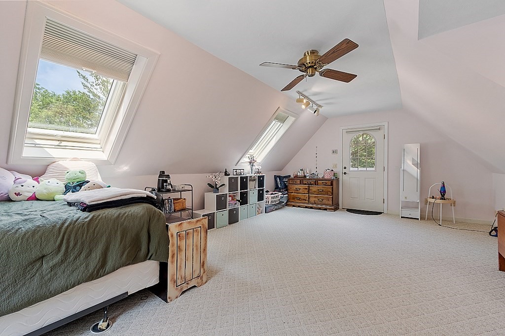 61 Colony Road Westminster, MA 01473 - Photo 37 of 42